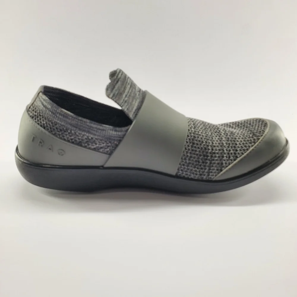 TRAQ‎ by Alegria Qwik Smokey Waves Womens Gray Shoes Size 8 EU 39